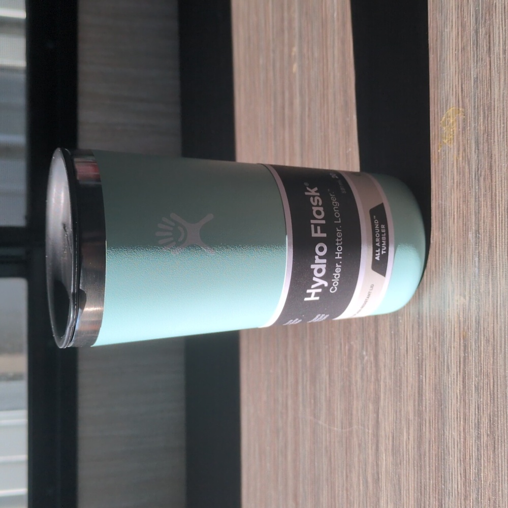 Hydro flask 20oz tumbler
